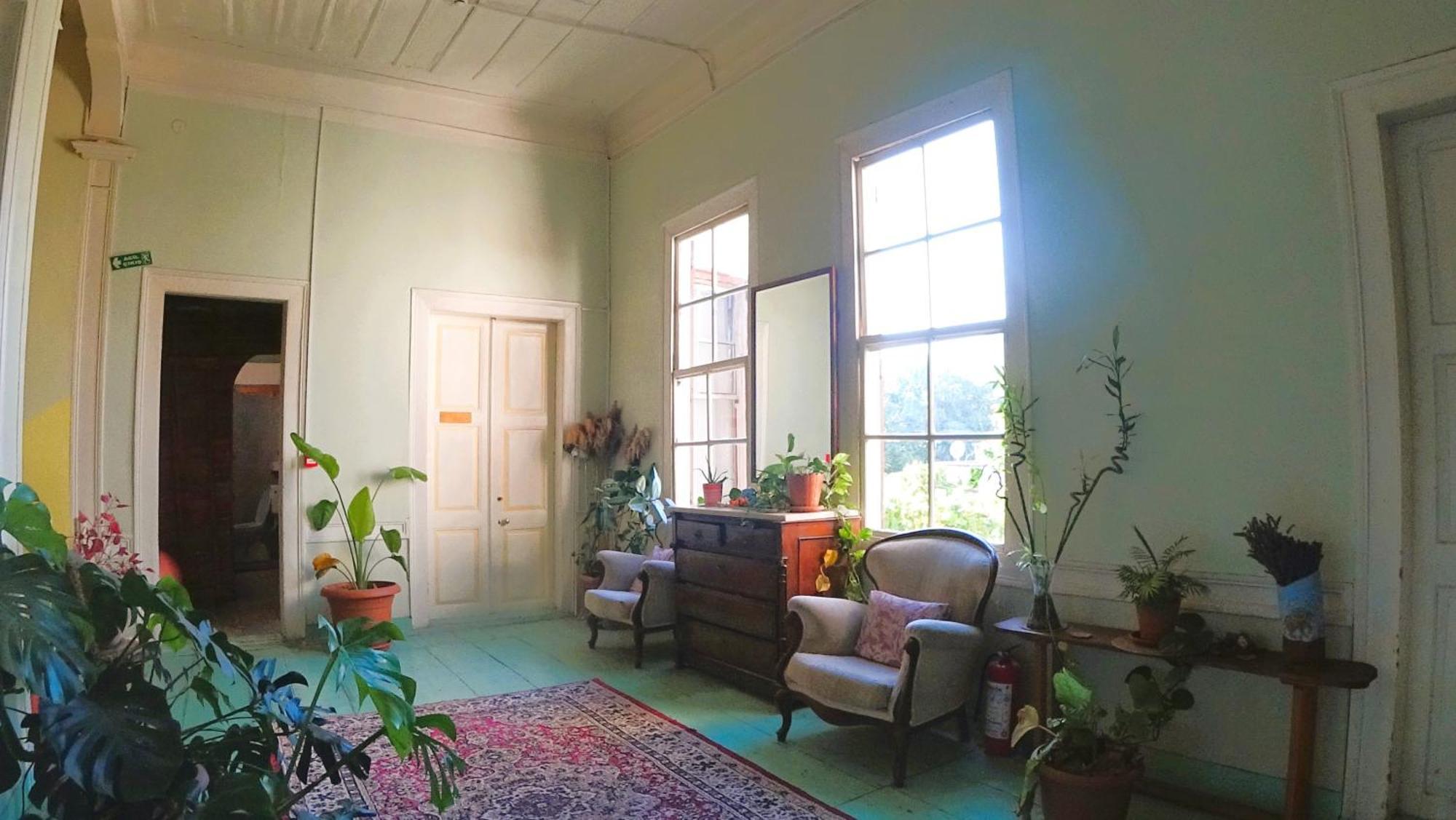 Lotus Garden Hostel İzmir Exterior foto
